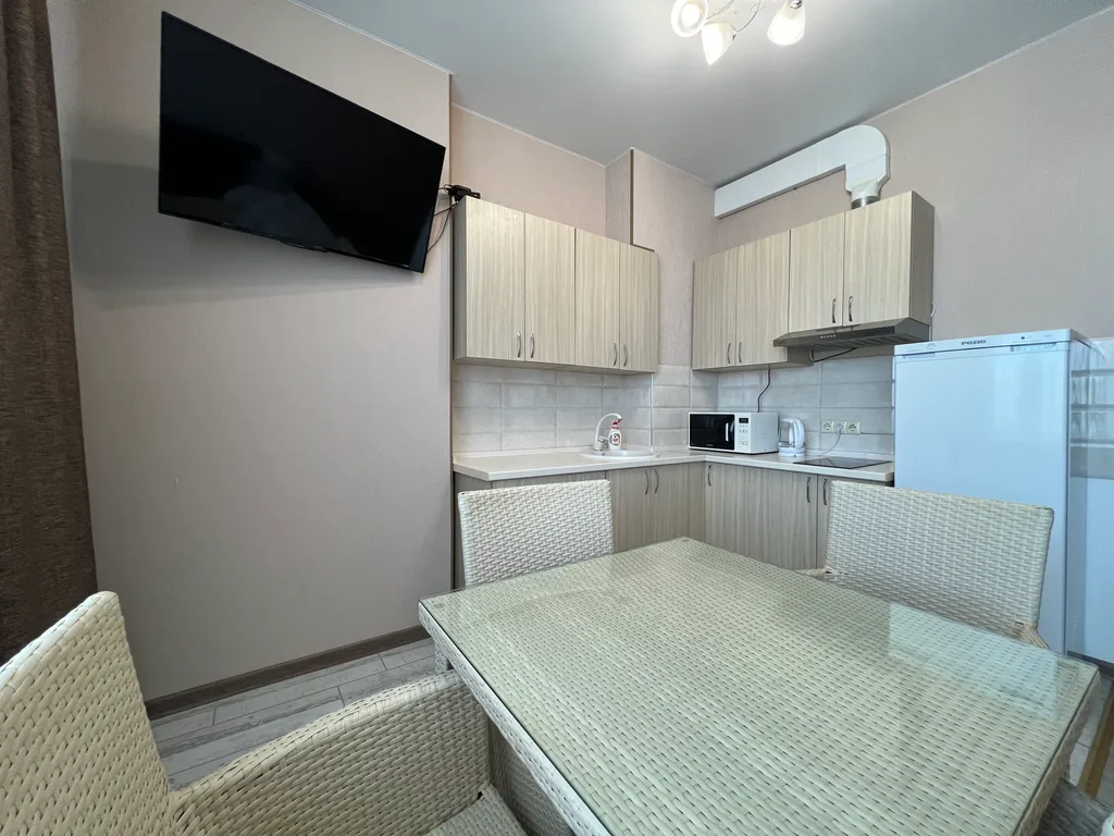 Квартира Квартира 1 к.кв. пляж 5 мин езды парк Победы Херсонес не берем плату за клининг — Севастополь