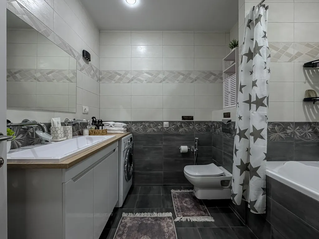 3-комнатная квартира, 15 минут до центра