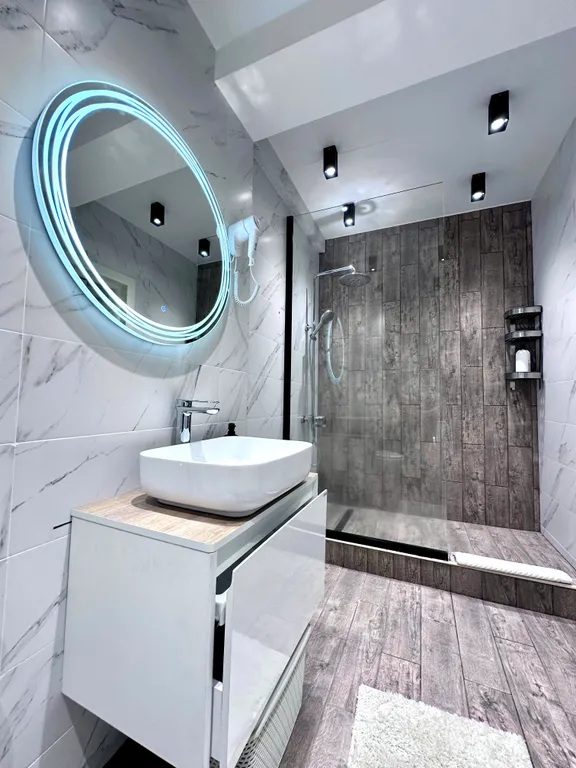 3-комнатная Люкс на Энтузиастов