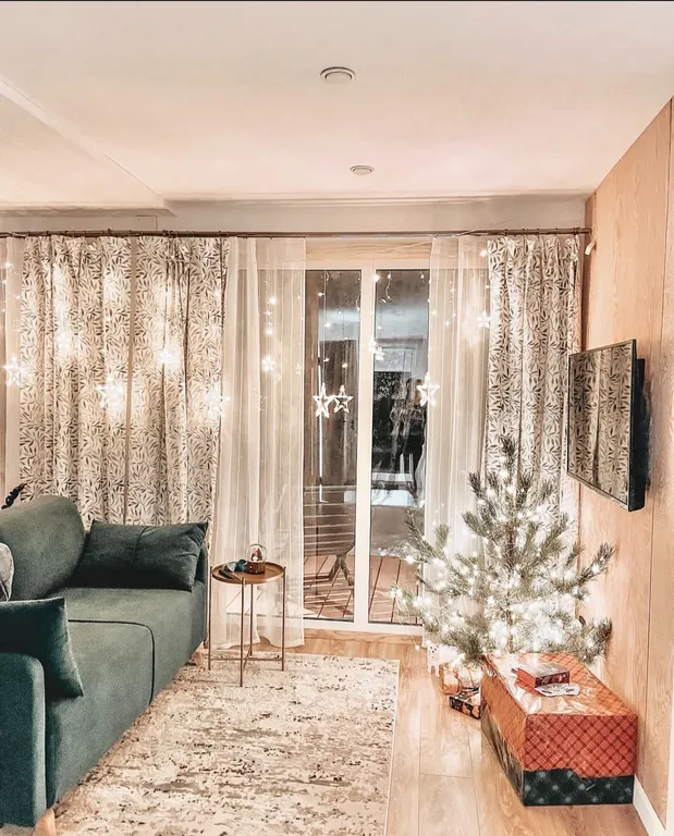 Дом с баней и купелью у леса