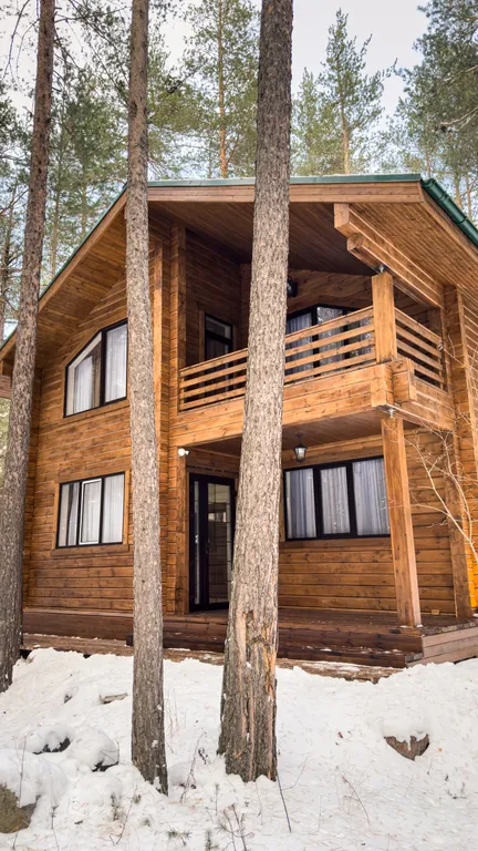 Двухэтажный коттедж в сосновом бору — аренда посуточно в Эльбрус