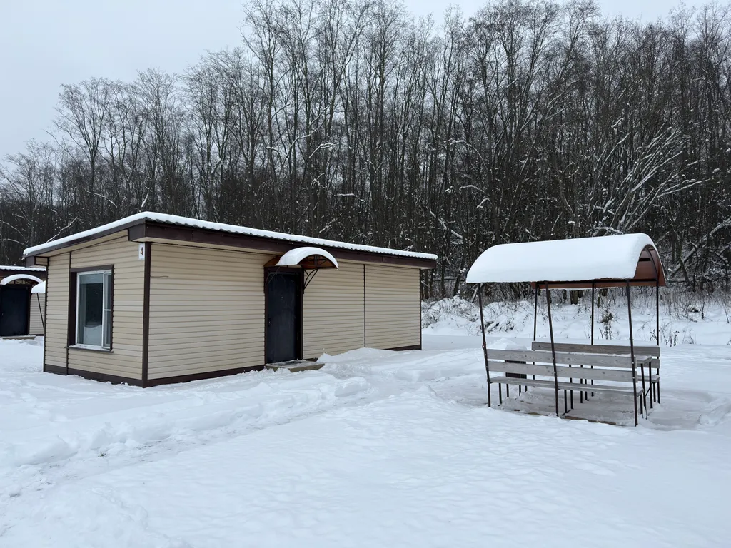 Глэмпинг у peки Bолoста