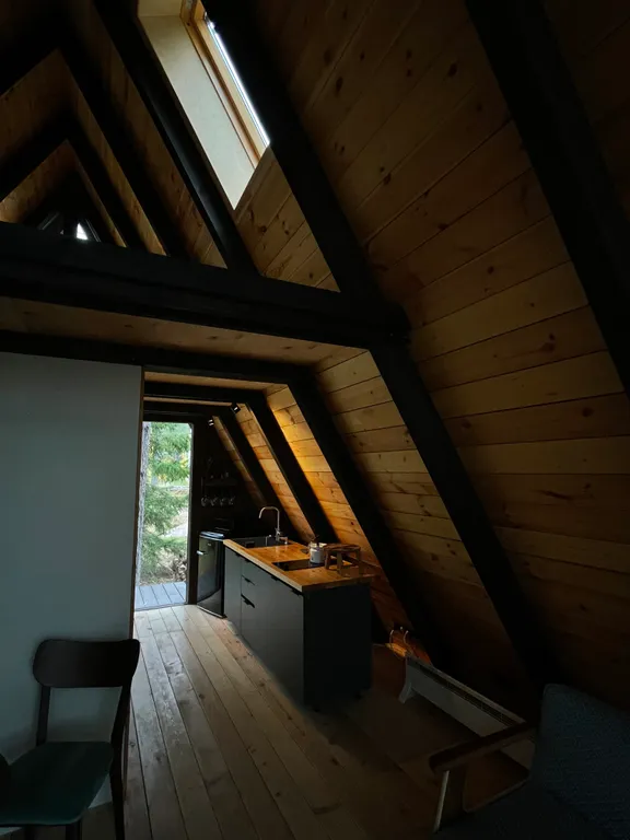 A-frame у Финского Залива посреди Корабельных сосен