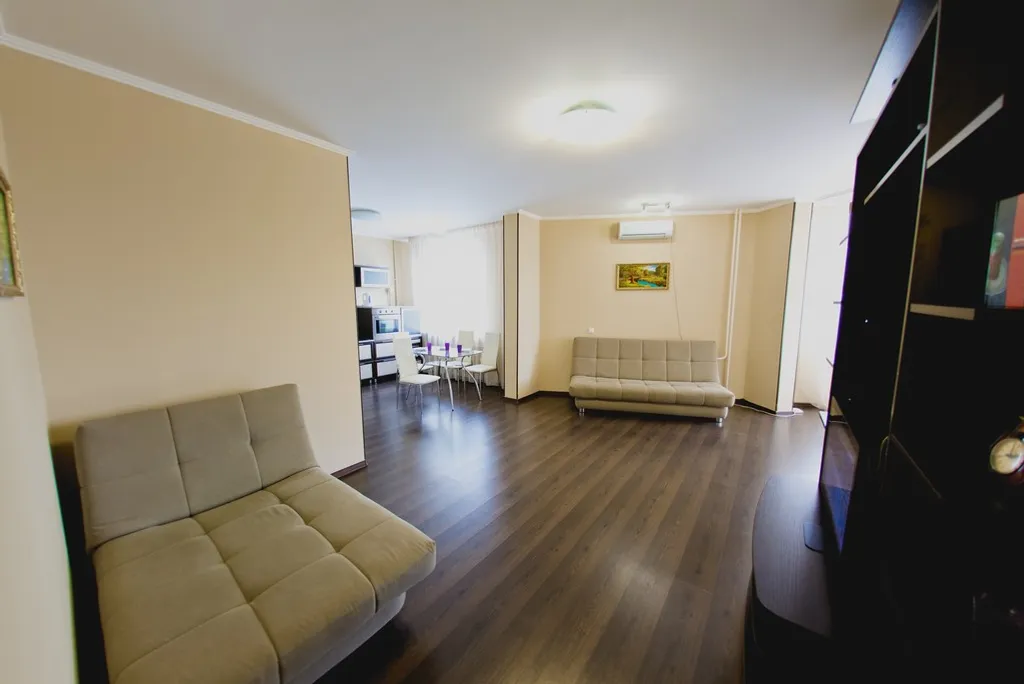 Просторная смарт-двушка в центре на Донецкой