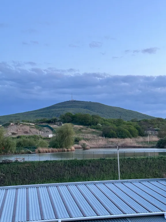 Видовая на горы Машук и Бештау