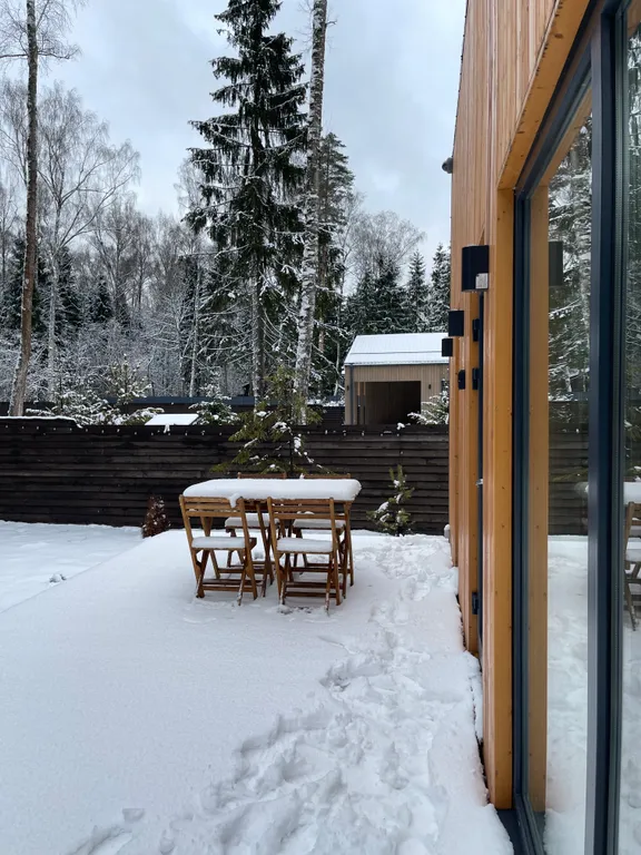 Отдых в доме в лесу с чаном и бассейном