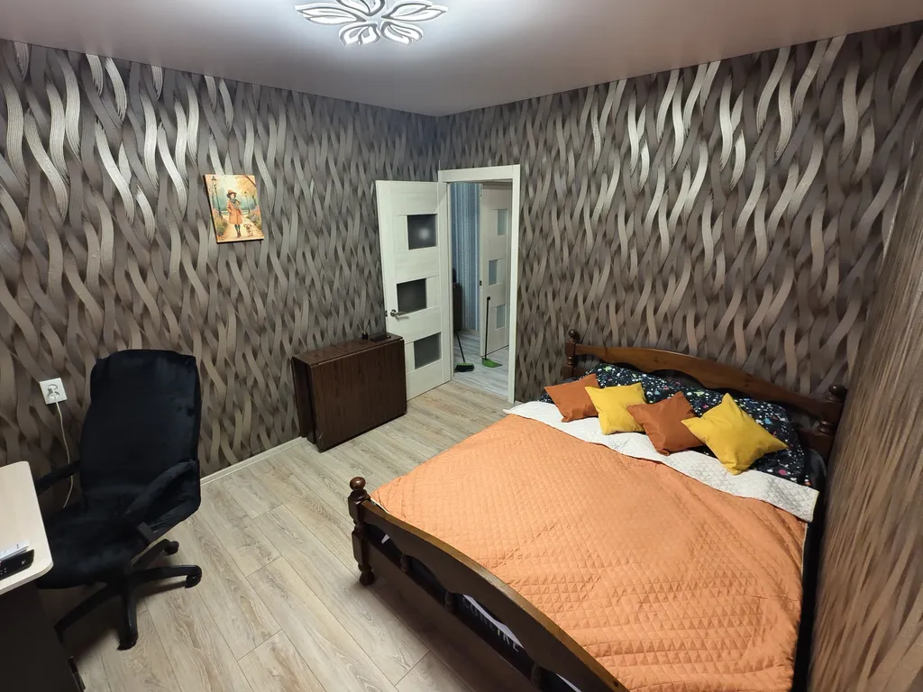 Новая 2-ух-комнатная квартира с хорошим расположением