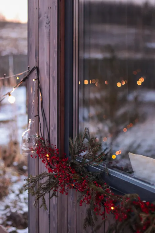 Эстетичный мини-домик с горячими ваннами и купелью