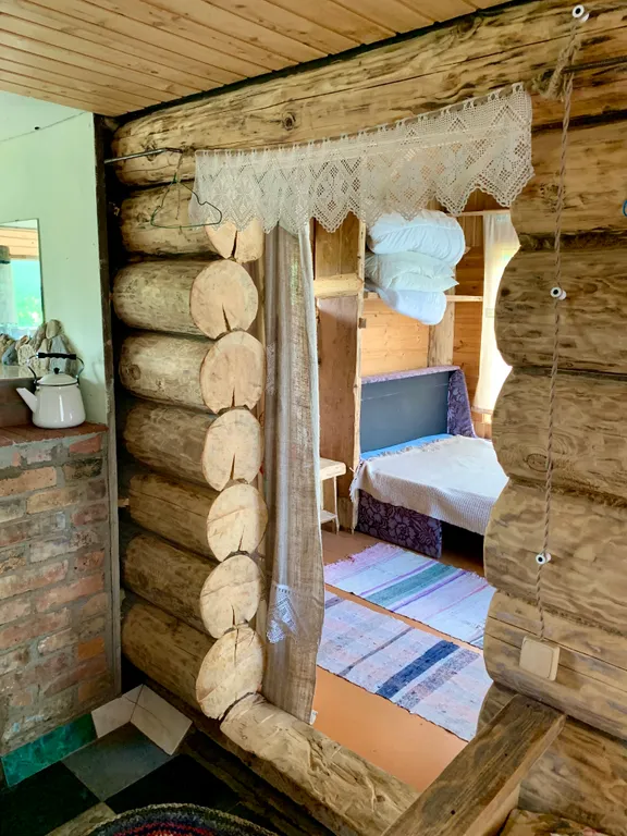 Прекрасный домик около прудиков