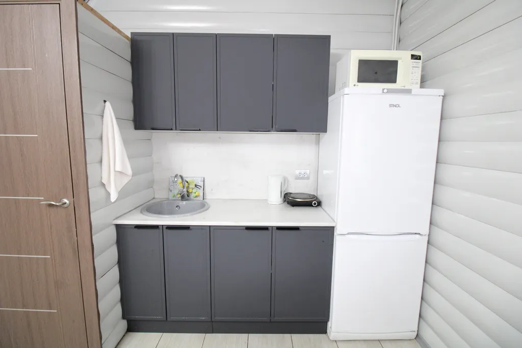 Дом для отдыха с сауной, бассейном, бильярдом