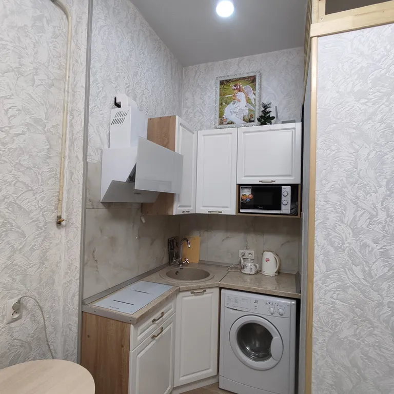 Около Нарзанной галереи и санатория Луч