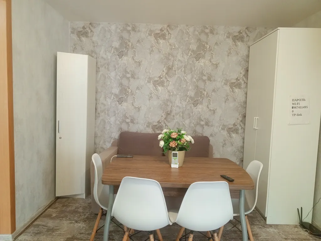 Квартира для большой компании в центре, 5 минут до аэропорта