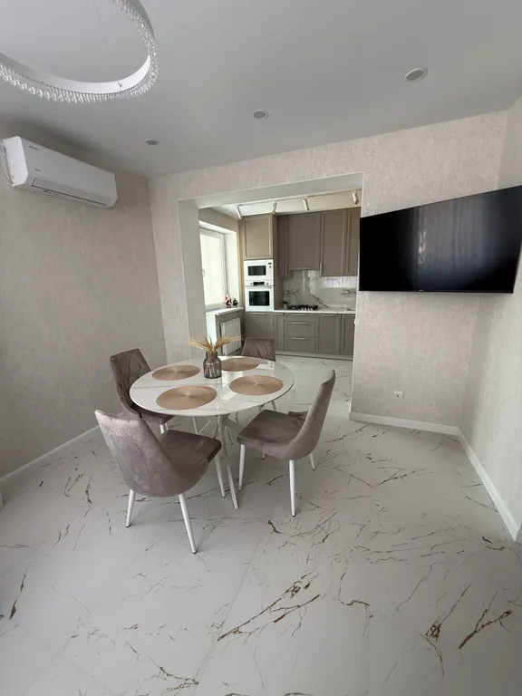 Уютная, светлая квартира, на побережье