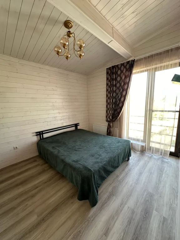 Новая квартира с балконом с видом на море