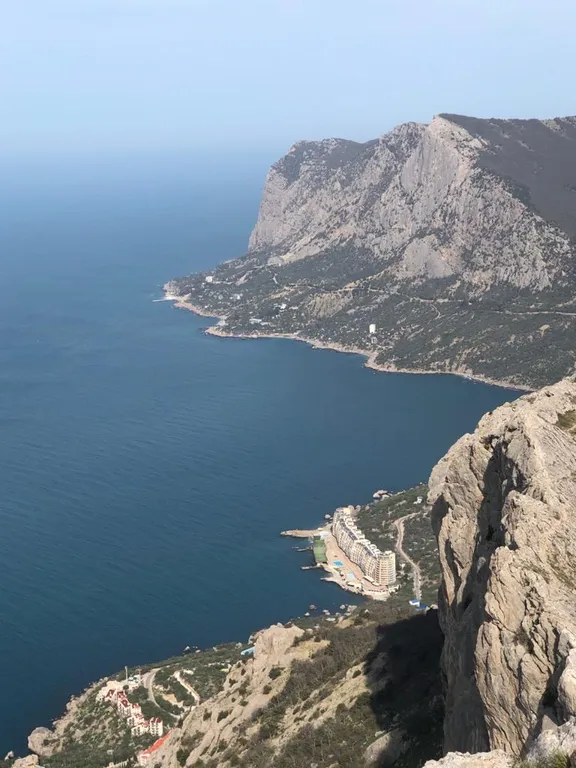 Квартира Квартира Студия на берегу моря в живописной бухте Ласпи для семьи 2 взр+ реб. — Севастополь