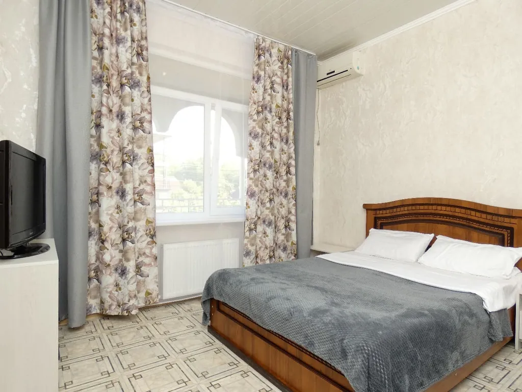 Квартира Комната — аренда посуточно в Лоо