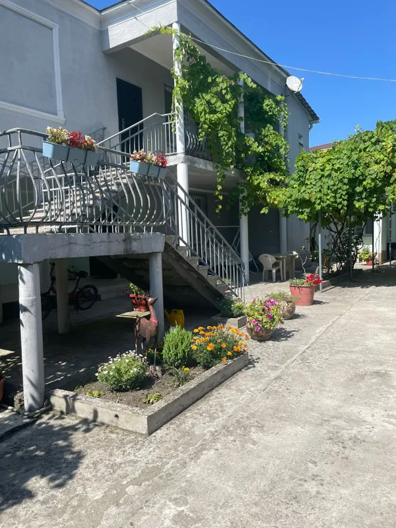 Просторный дом у моря