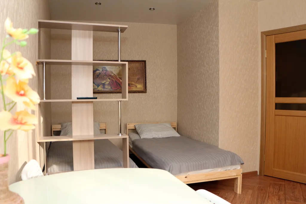 Однушка с балконом и кондиционером в центре