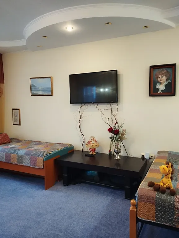 Апартаменты с бассейном
ДомКрус