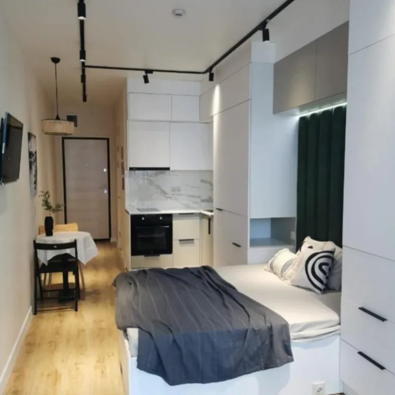 Апартаменты с видом на море и горы в центре