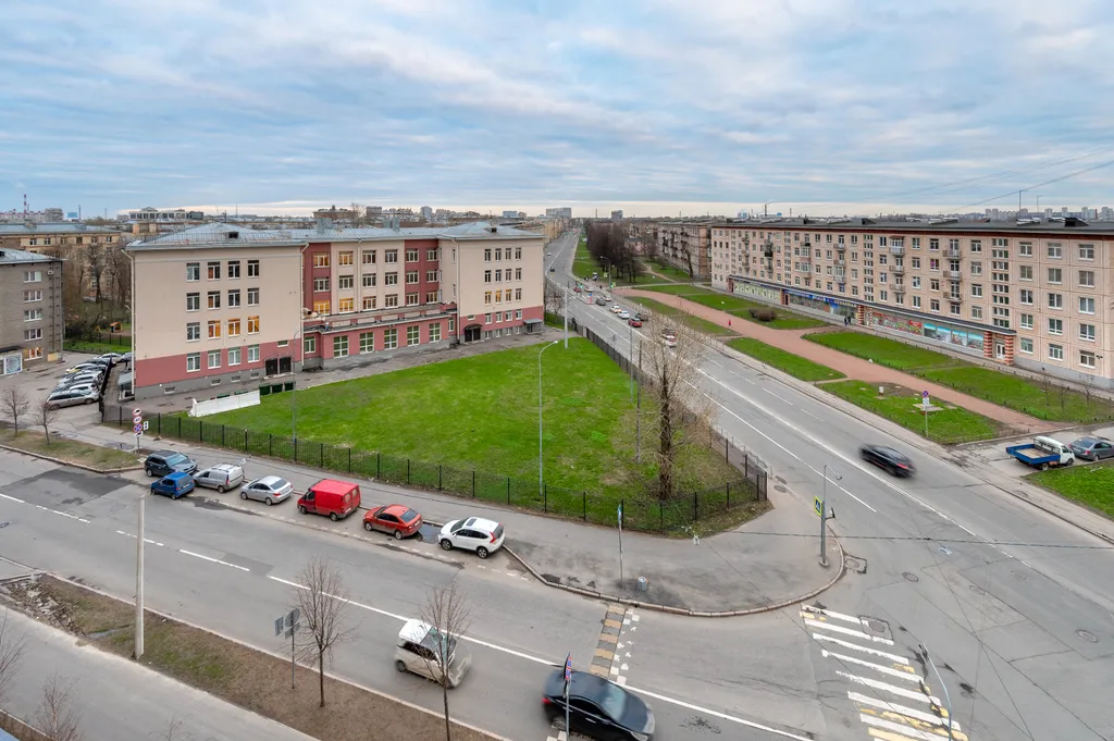 Современная квартира у набережной Невы