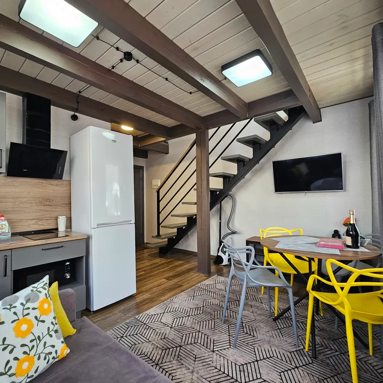 Стильная двухуровневая квартира — аренда посуточно в Красная Поляна