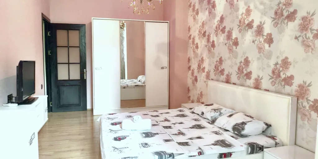 2-комнатная квартира рядом старом городе