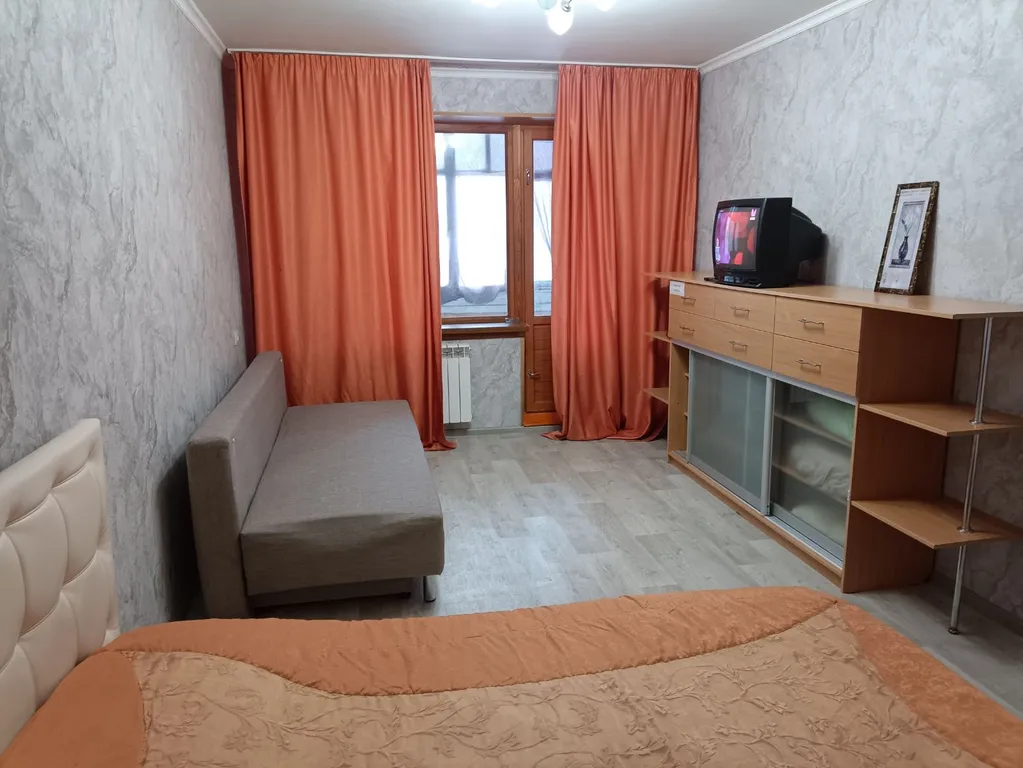 1-комнатная квартира рядом с ТЦ Русь