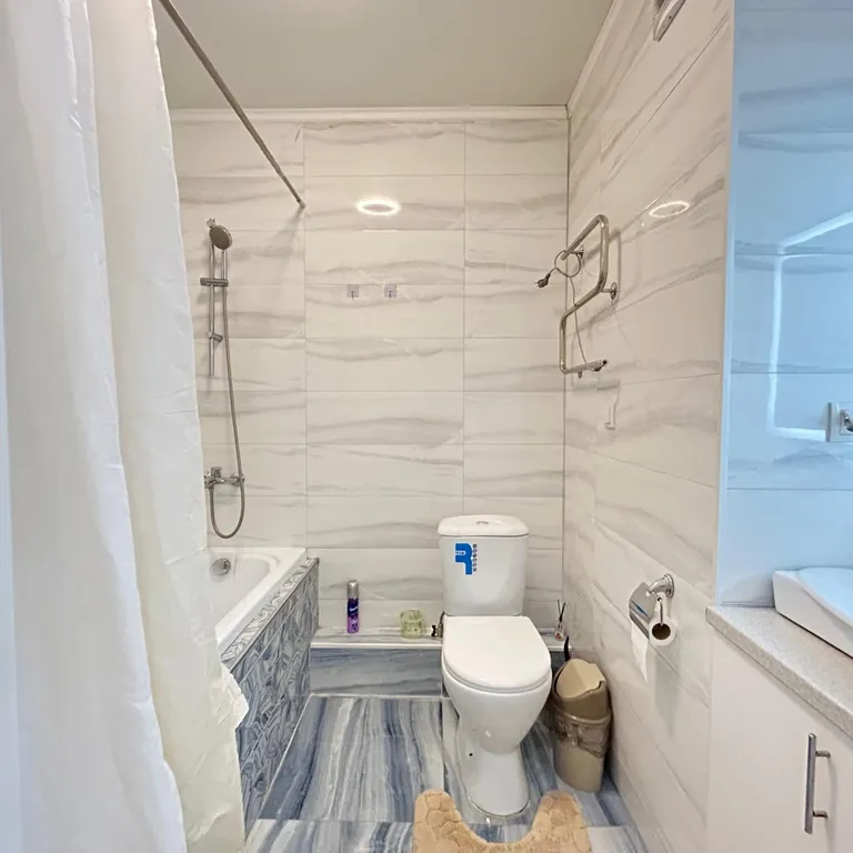 Элитная трехкомнатная квартира в ЖК 12 месяцев