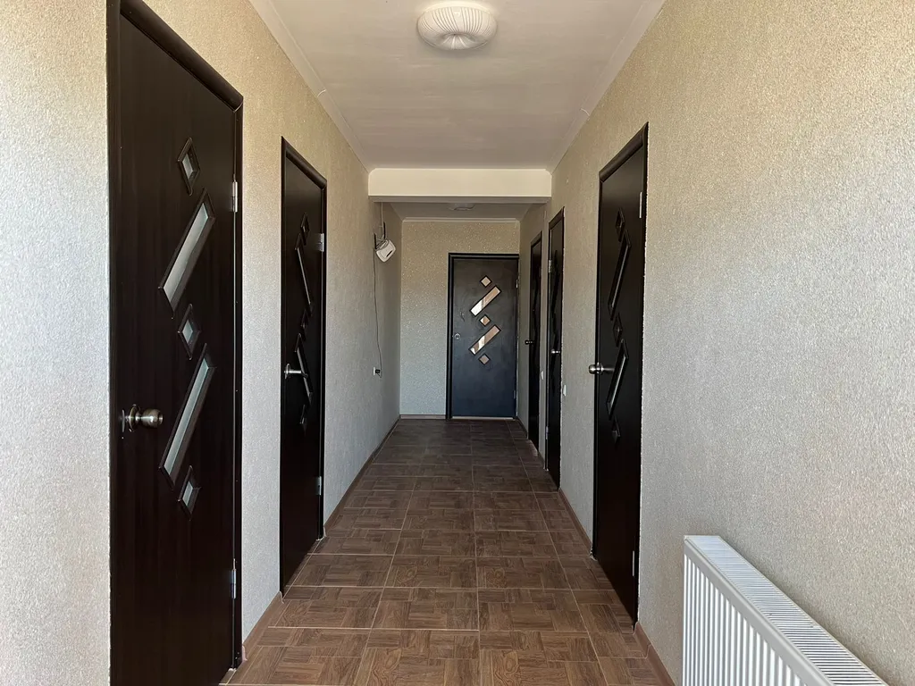 Уютный дом-этаж 5 комн.