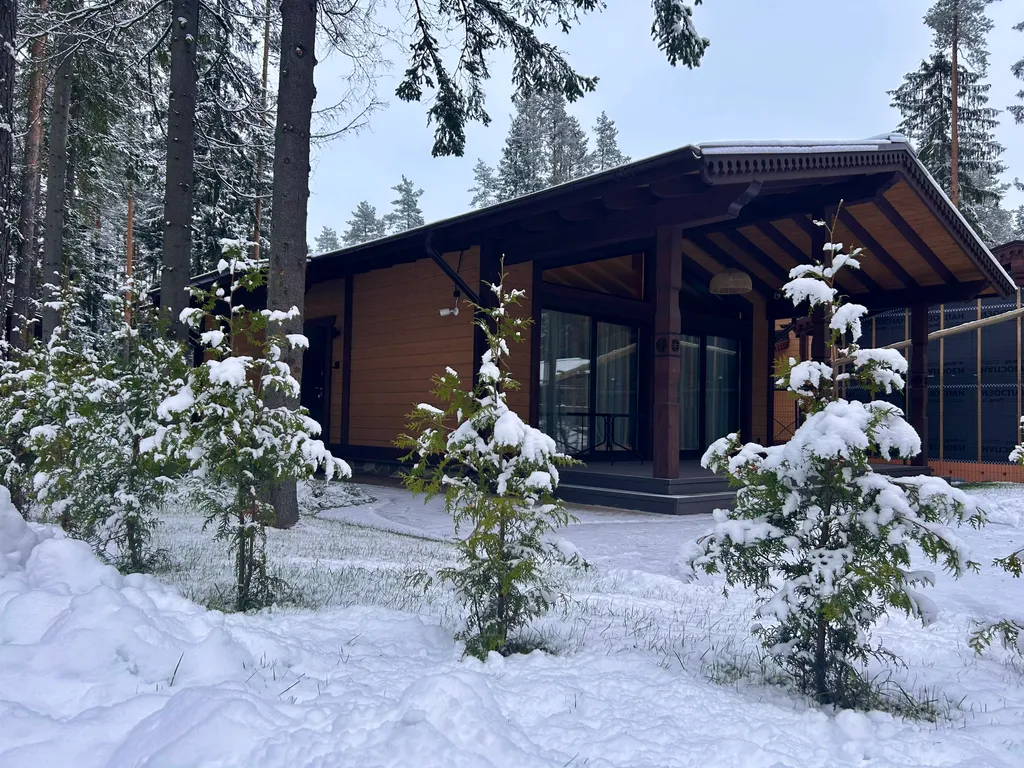 Лесной домик у курорта Охта Парк