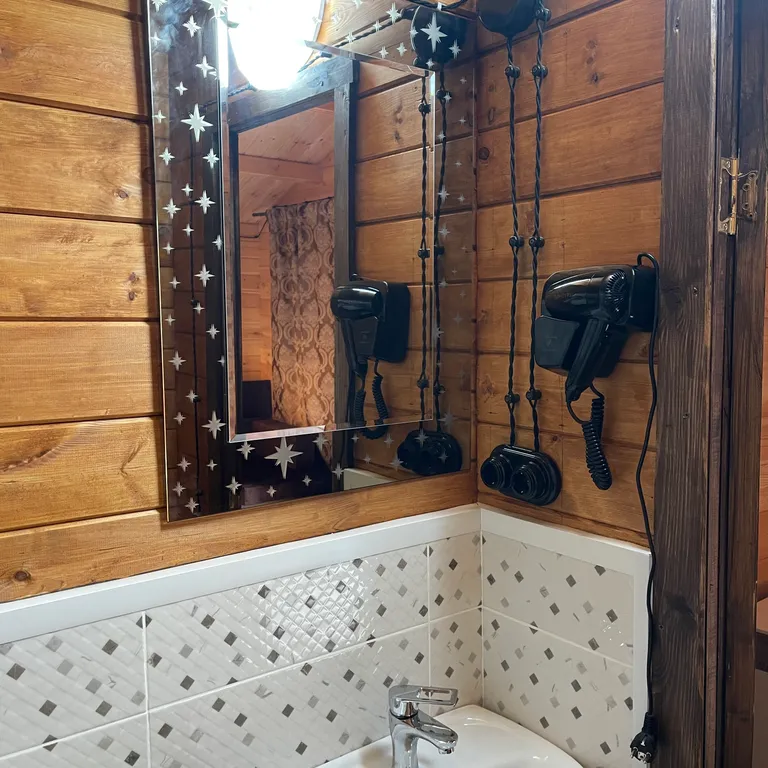 Коттедж Домик у реки Жоэквара — Гагра