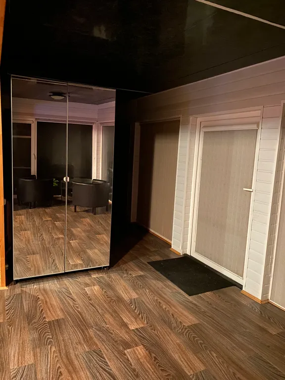 Коттедж Дом на берегу реки Волхов — Волхов