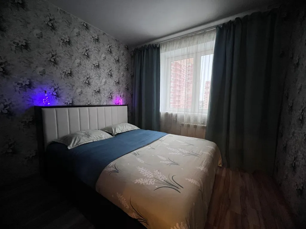 Квартира 2-комнатная Квартира — Свердловский