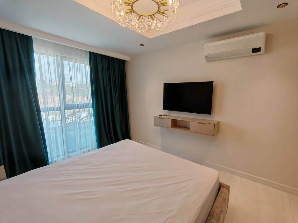 Большая квартира с 4 спальнями в новом ЖК с аквапарком и 5 бассейнами