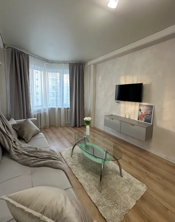 Квартира Двухкомнатная квартира в центре — Красноярск