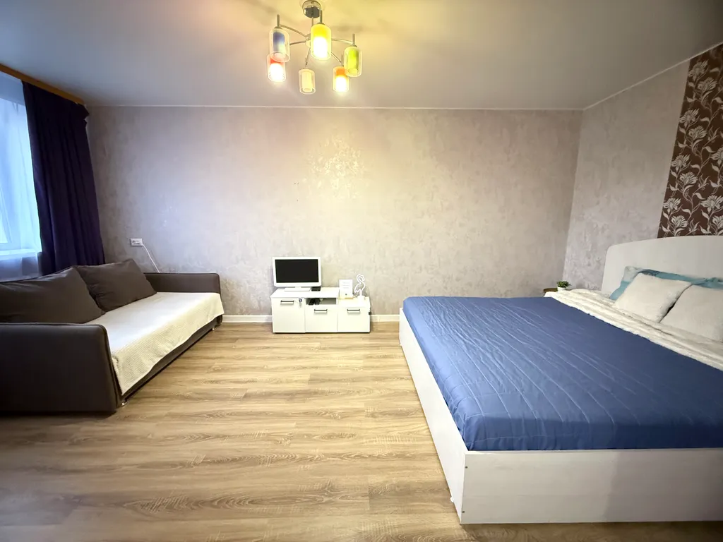 Квартира Апартаменты на главной улице города — Тюмень