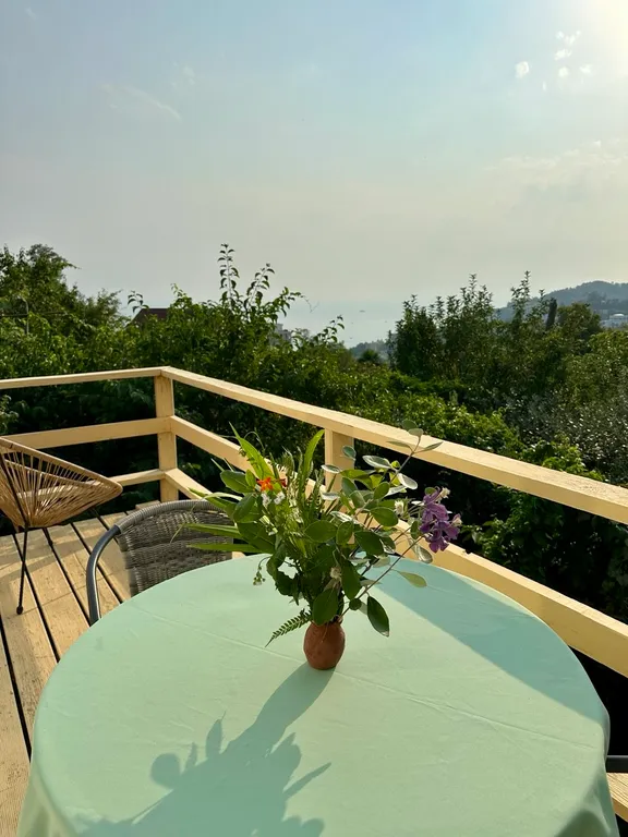 Уютный домик с видом на море