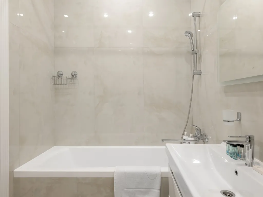 Квартира Новые дизайнерские апартаменты Tulip House с отдельной спальней — Москва