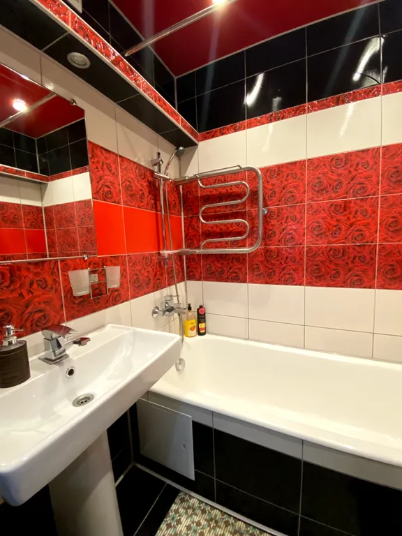 Комфортная квартира в тихом зелёном микрорайоне недалеко от центра