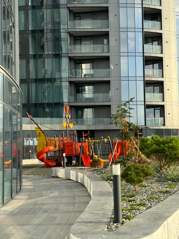 Tropical garden apartments