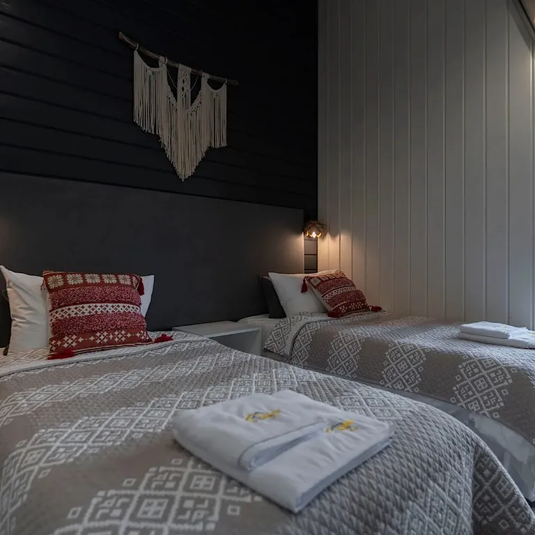 Коттедж Барнхаус на озере с видом на лес — Мичуринское