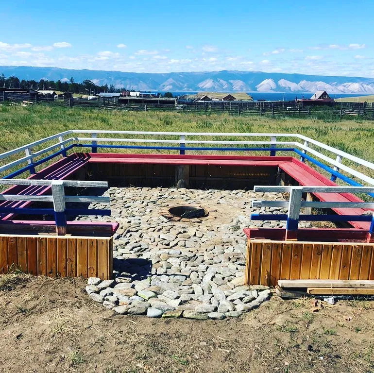 Уютная база отдыха на Байкале