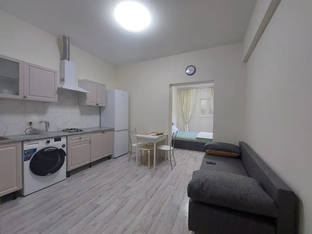 Квартира Апартаменты в центре — Адлер