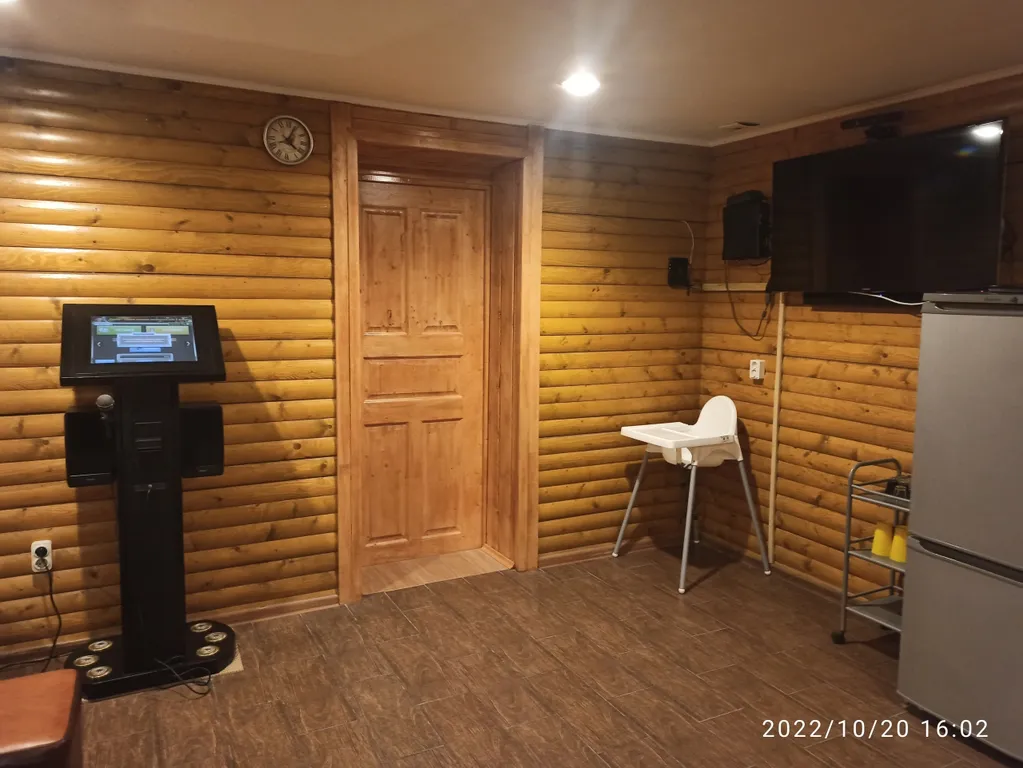 Коттедж с баней и бассейном