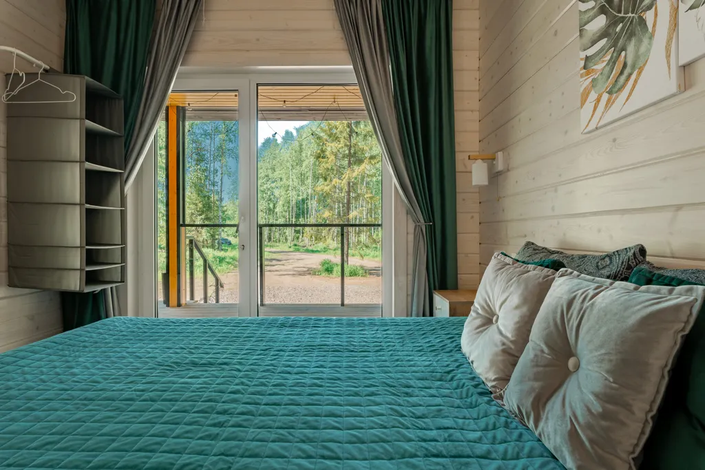 Коттедж в сосновом лесу с сауной