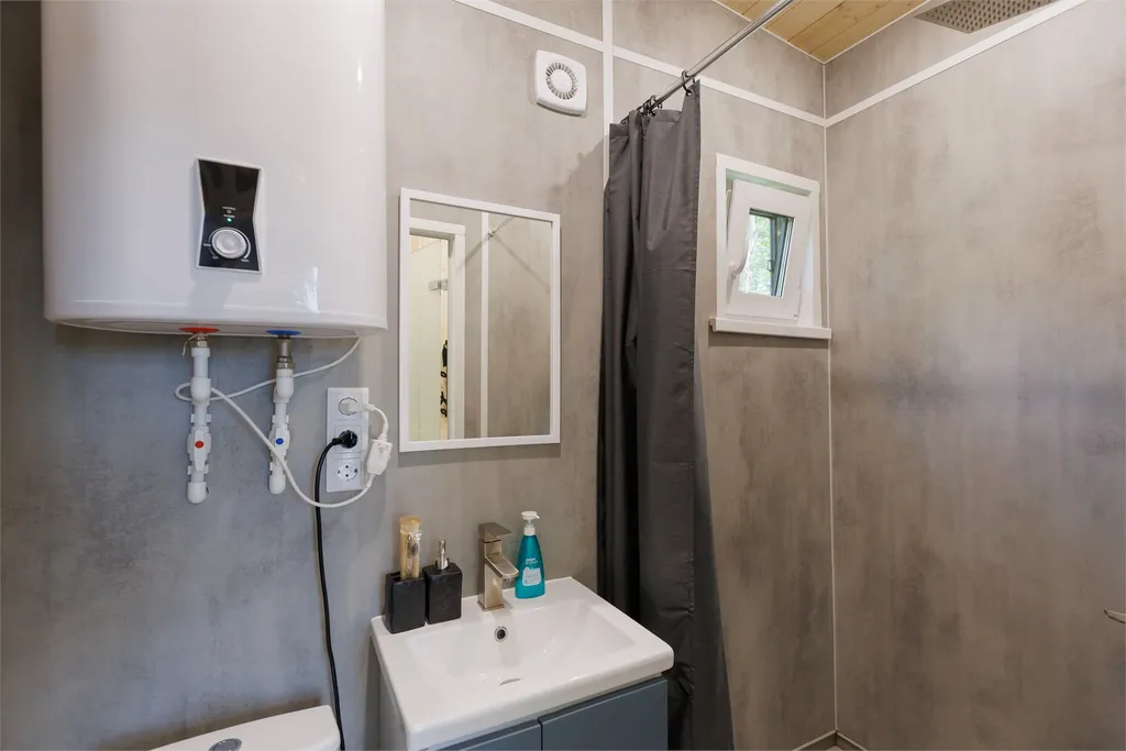 Коттедж 1-комнатный Дом — Бор