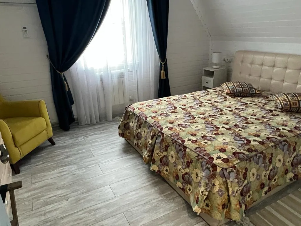 Усадьба с теплым бассейном