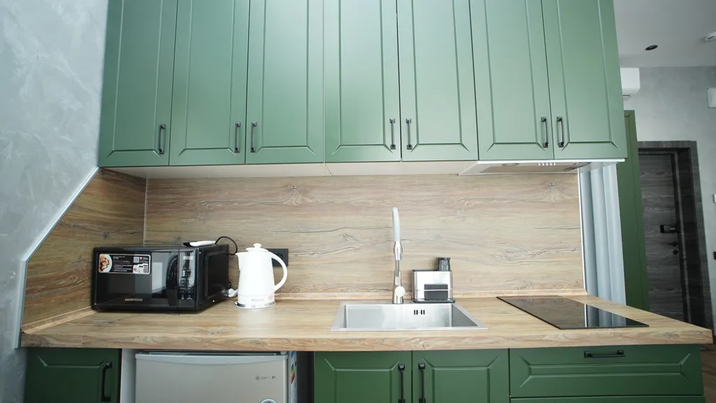 Панорамный апартамент с балконом, центр, лучшая локация