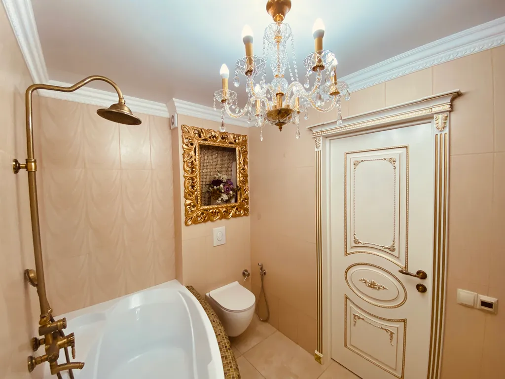 Трёхкомнатная квартира в самом центре Сочи рядом с морем